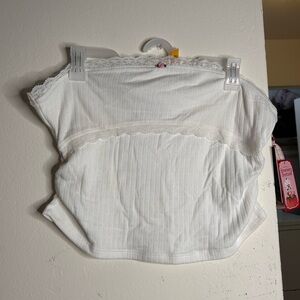 Derek Heart White Lace Trim Top